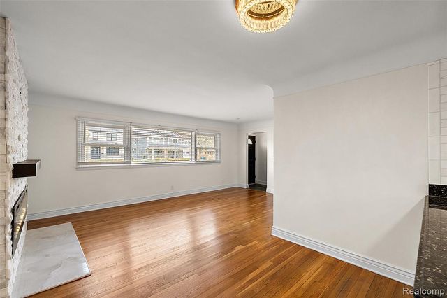 2046 Yorkshire Road, Birmingham, MI 48009