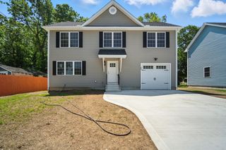 11 Jennings St, Springfield, MA 01119