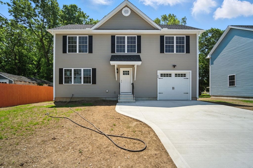 11 Jennings St, Springfield, MA 01119