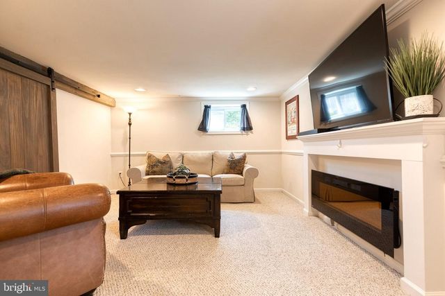 6504 MAPLEWOOD RD, Baltimore, MD 21212