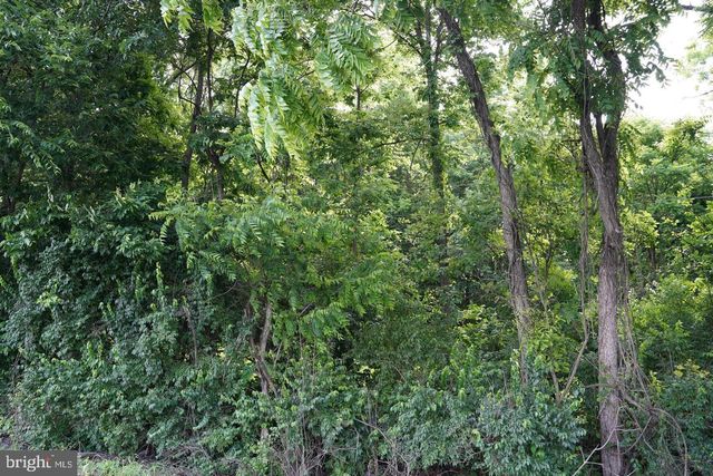 HAROLD DR, Martinsburg, WV 25403