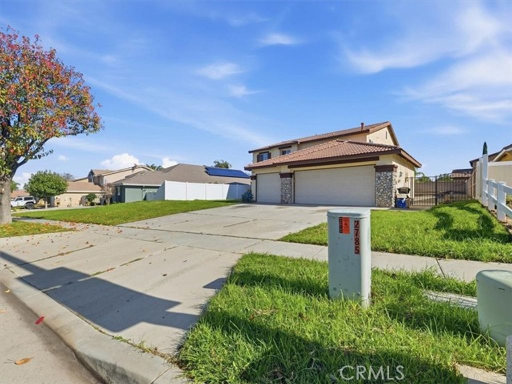 2775 S Buena Vista, Corona, CA 92882
