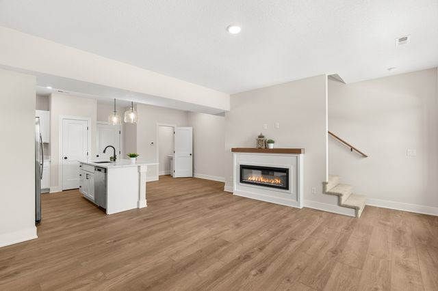 913 Percheron Lane, Norwalk, IA 50211