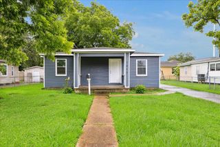 1011 12th 1/2 Street N, Texas City, TX 77590