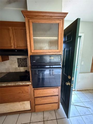 2825 SW 62nd Street, Oklahoma City, OK 73159