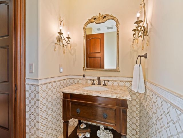 6444 Cottage Ridge Rd, Santa Rosa, CA 95403