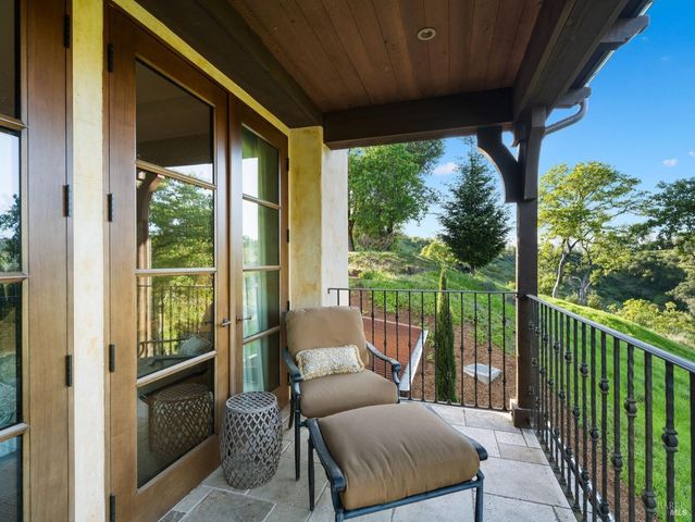 6444 Cottage Ridge Rd, Santa Rosa, CA 95403