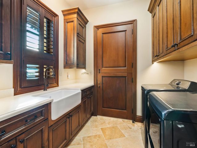 6444 Cottage Ridge Rd, Santa Rosa, CA 95403