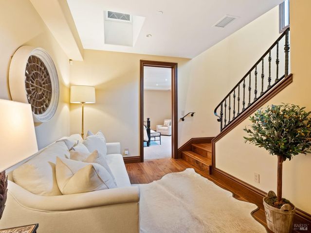 6444 Cottage Ridge Rd, Santa Rosa, CA 95403