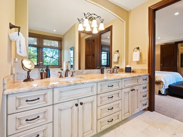 6444 Cottage Ridge Rd, Santa Rosa, CA 95403