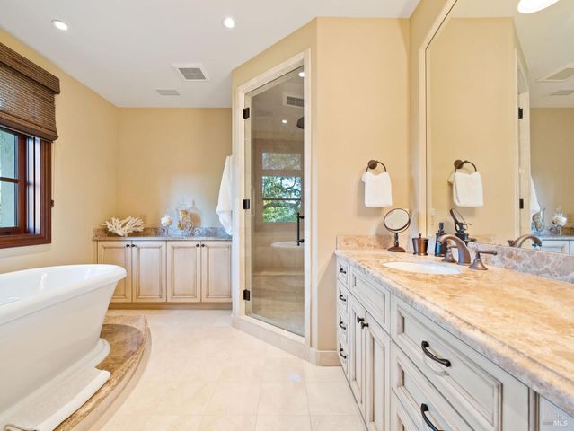 6444 Cottage Ridge Rd, Santa Rosa, CA 95403