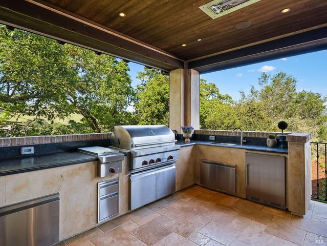 6444 Cottage Ridge Rd, Santa Rosa, CA 95403