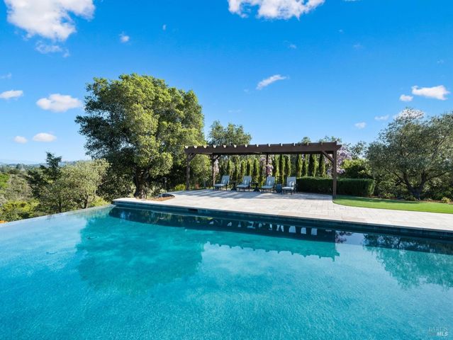 6444 Cottage Ridge Rd, Santa Rosa, CA 95403