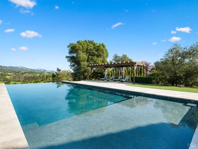 6444 Cottage Ridge Rd, Santa Rosa, CA 95403