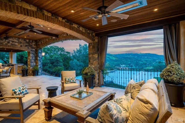 6444 Cottage Ridge Rd, Santa Rosa, CA 95403