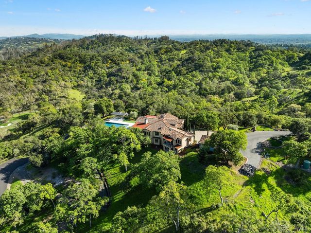 6444 Cottage Ridge Rd, Santa Rosa, CA 95403