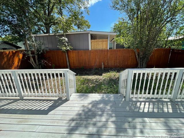 404 S Olive, San Antonio, TX 78203