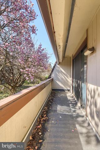 704 CEDAR RIDGE LN, Mechanicsburg, PA 17055