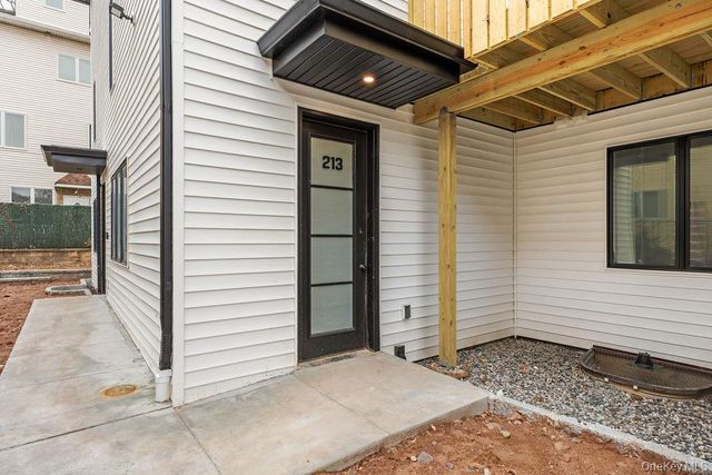 105 N Cole Avenue 213, Spring Valley, NY 10977