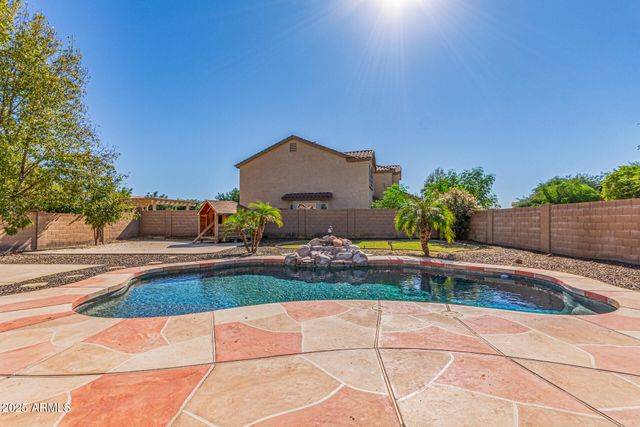 835 E STIRRUP Lane, San Tan Valley, AZ 85143