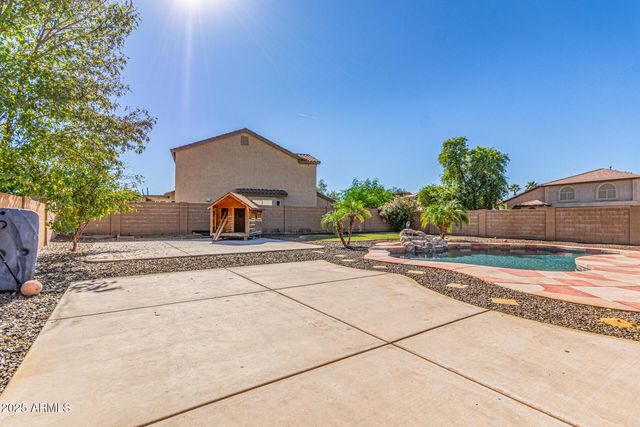 835 E STIRRUP Lane, San Tan Valley, AZ 85143