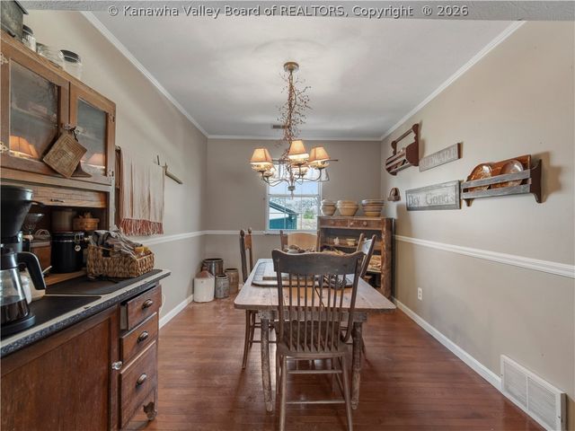 122 Moorefield Place, Scott Depot, WV 25560