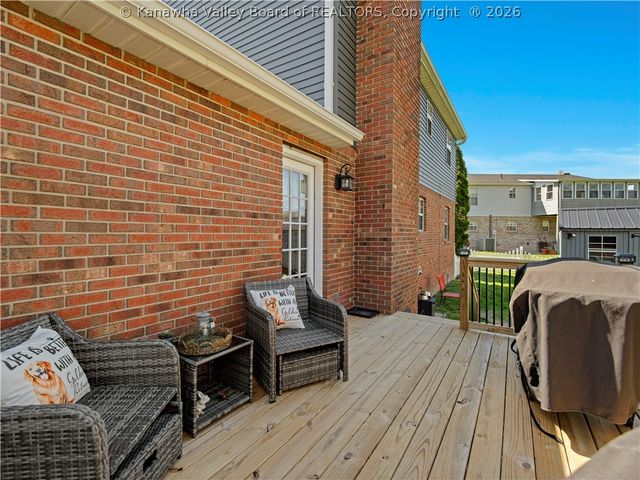 122 Moorefield Place, Scott Depot, WV 25560