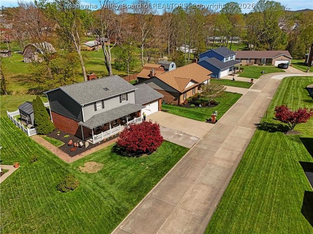122 Moorefield Place, Scott Depot, WV 25560
