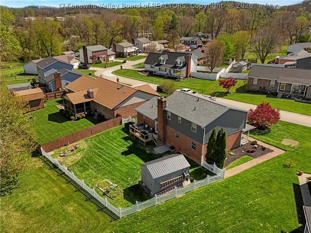 122 Moorefield Place, Scott Depot, WV 25560
