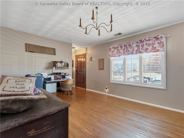 122 Moorefield Place, Scott Depot, WV 25560
