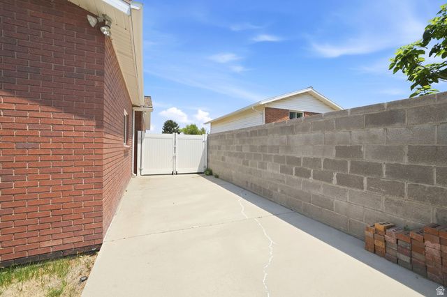 4921 W CHOCTAW AVE, West Valley City, UT 84120