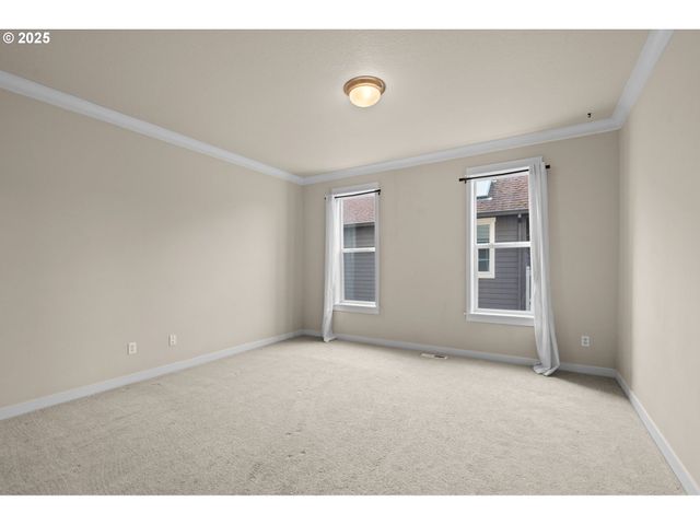 15037 Se SPANISH BAY Dr, Happy Valley, OR 97086