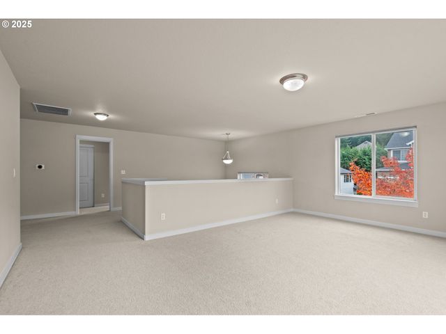 15037 Se SPANISH BAY Dr, Happy Valley, OR 97086