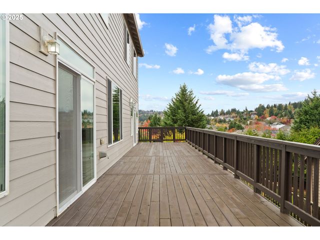 15037 Se SPANISH BAY Dr, Happy Valley, OR 97086