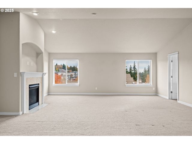 15037 Se SPANISH BAY Dr, Happy Valley, OR 97086