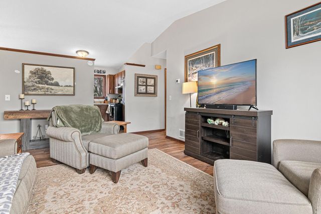 266 Greaton Road, New Richmond, WI 54017