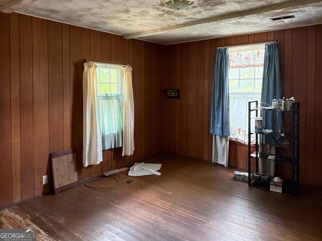 15 James Way, Royston, GA 30662
