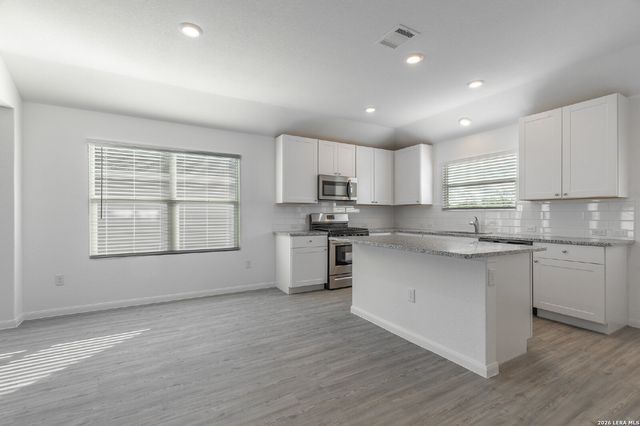 706 Red Field, San Antonio, TX 78221