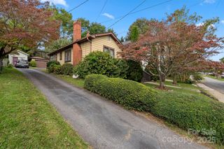 27 Ormond Avenue, Asheville, NC 28806
