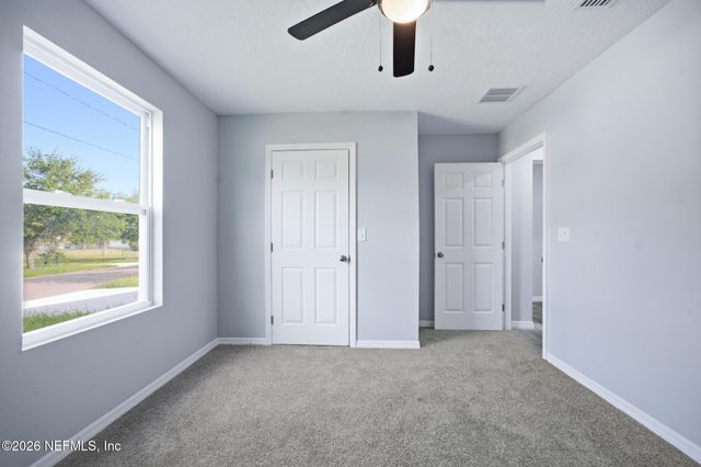 4327 BESSIE Circle E, Jacksonville, FL 32209