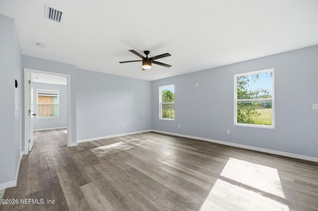 4327 BESSIE Circle E, Jacksonville, FL 32209