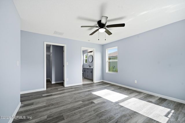 4327 BESSIE Circle E, Jacksonville, FL 32209