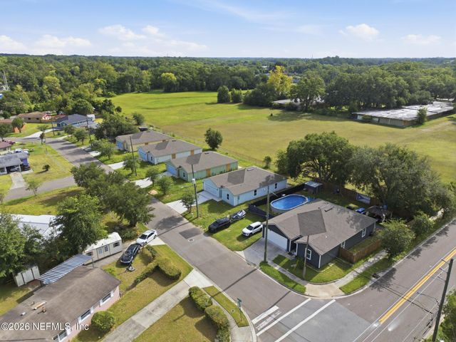 4327 BESSIE Circle E, Jacksonville, FL 32209