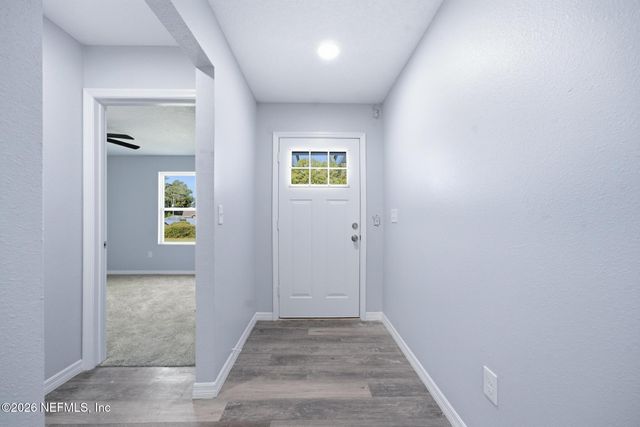 4327 BESSIE Circle E, Jacksonville, FL 32209