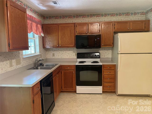 14223 Walkers Crossing Drive, Charlotte, NC 28273