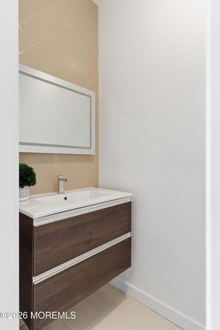 28 2nd Street, Highlands, NJ 07732