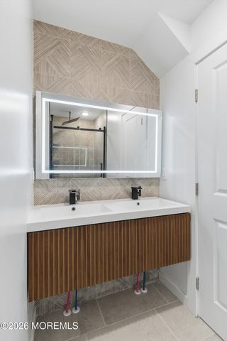 28 2nd Street, Highlands, NJ 07732