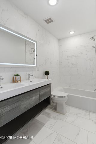 28 2nd Street, Highlands, NJ 07732