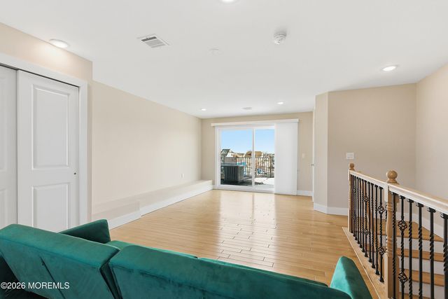 28 2nd Street, Highlands, NJ 07732