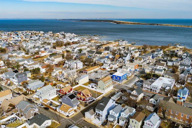 28 2nd Street, Highlands, NJ 07732